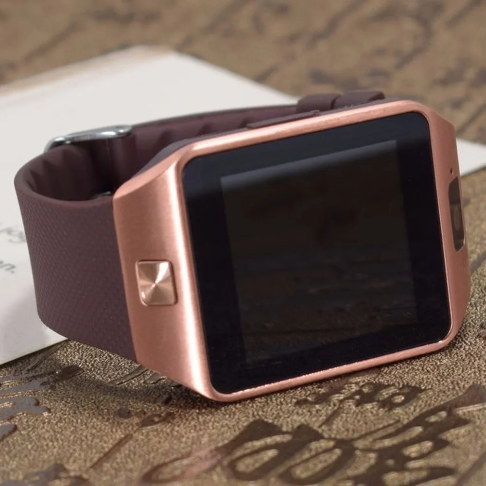 NWT TOUCHSCREEN SMARTWATCH W/SIM CARD CAPABILITY & BLUETOOTH